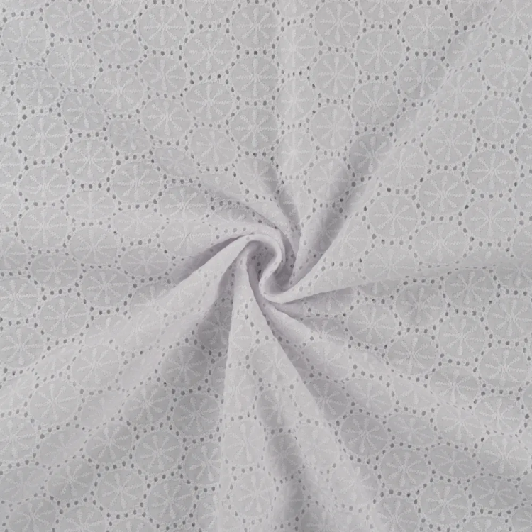 Tissu Broderie Anglaise - Cercles blanc