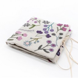 Kit de broderie - Porte aiguilles fleuri violet