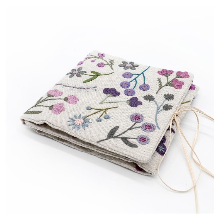 Kit de broderie - Porte aiguilles fleuri violet